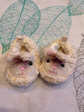 Rising Star Cream Plush Lamb Baby Booties with Pink Details